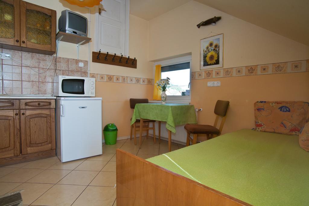 Margaret Apartman Egerszalók Cameră foto