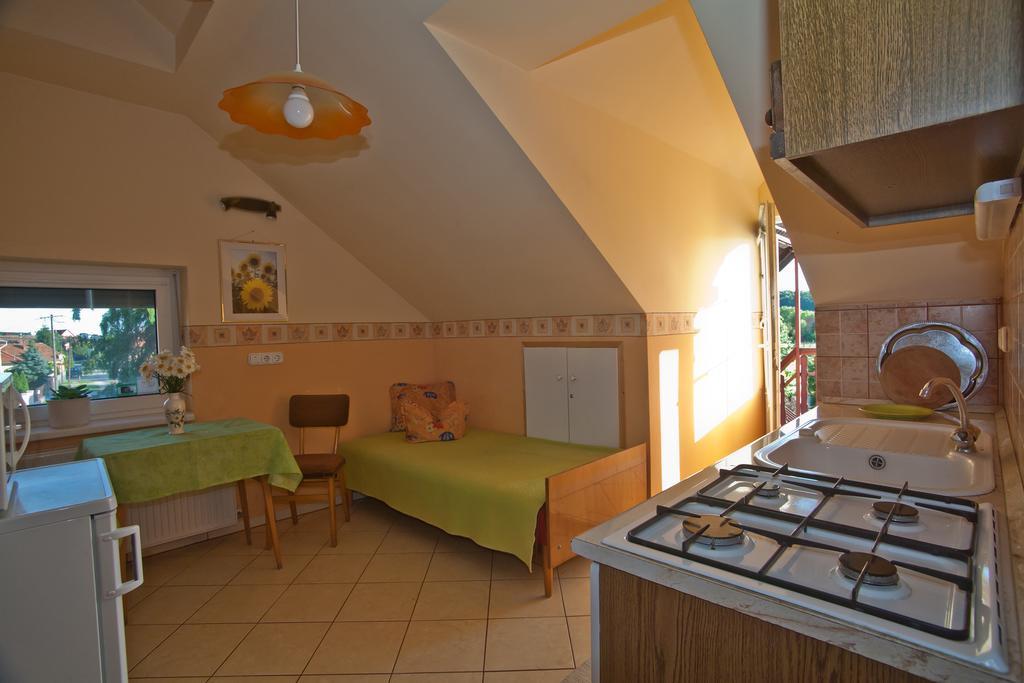 Margaret Apartman Egerszalók Cameră foto
